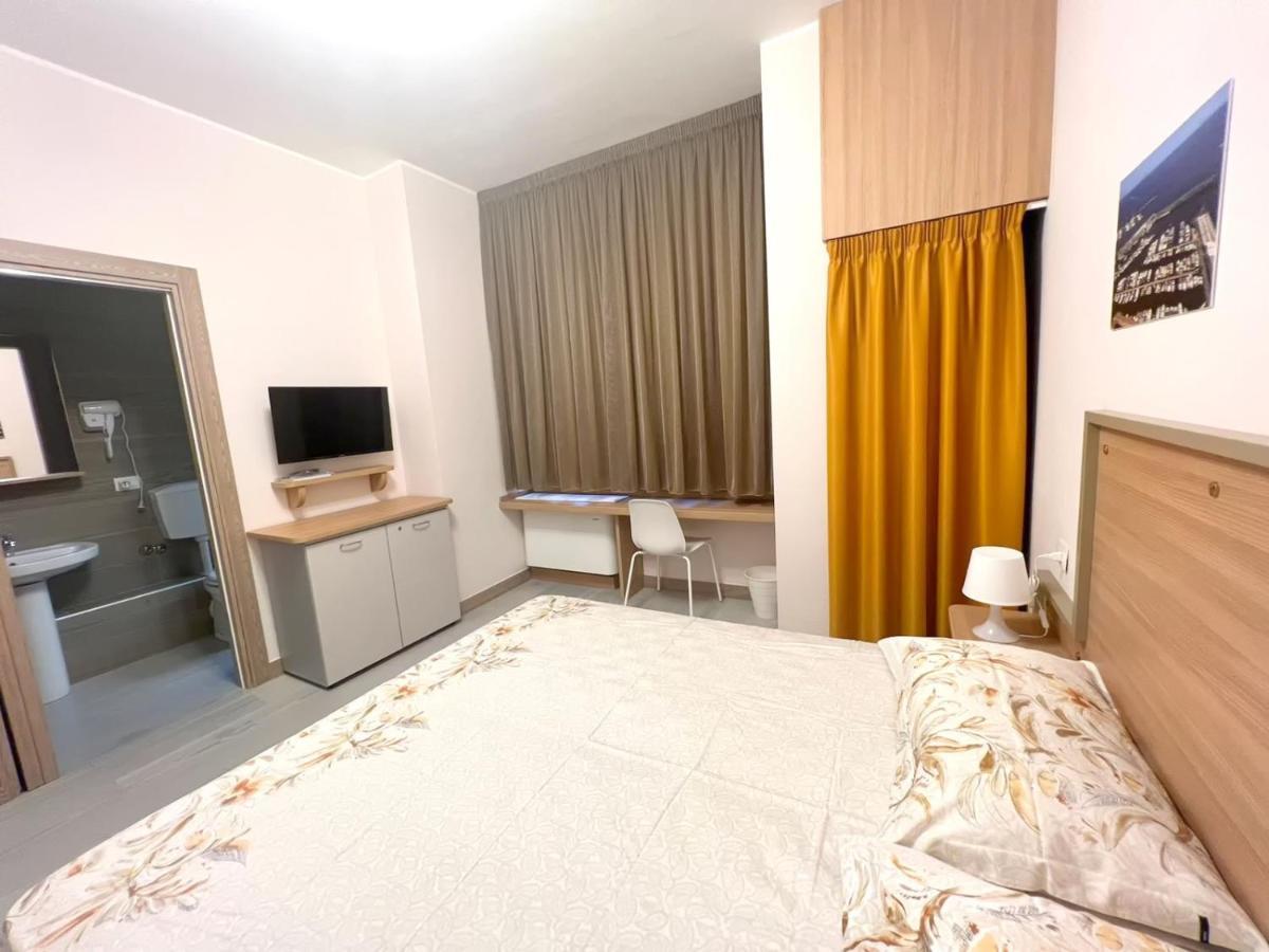Sissi Comfort Rooms Foresteria Lombarda Монца Екстериор снимка
