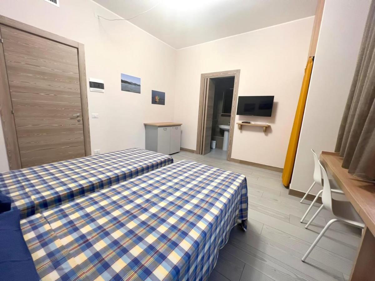 Sissi Comfort Rooms Foresteria Lombarda Монца Екстериор снимка