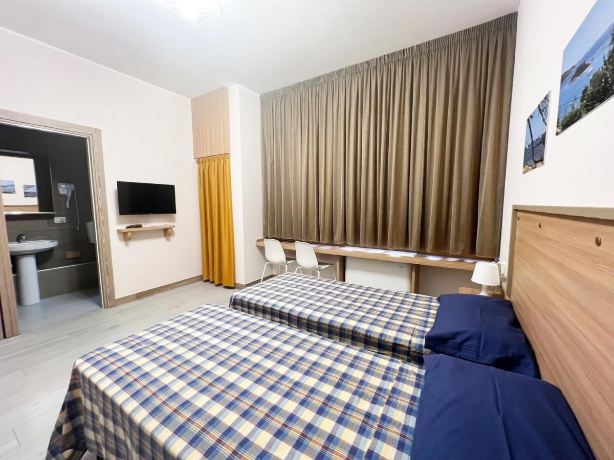 Sissi Comfort Rooms Foresteria Lombarda Монца Екстериор снимка