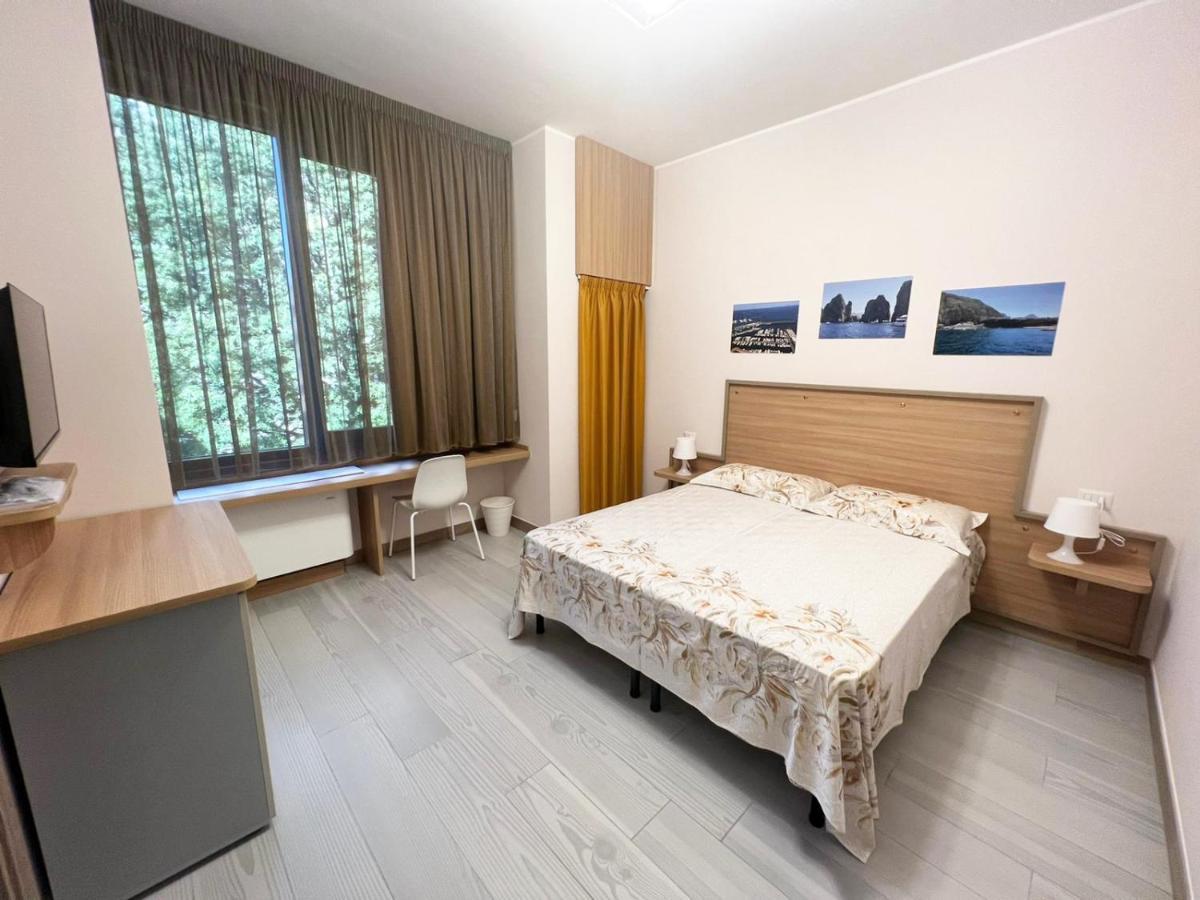 Sissi Comfort Rooms Foresteria Lombarda Монца Екстериор снимка