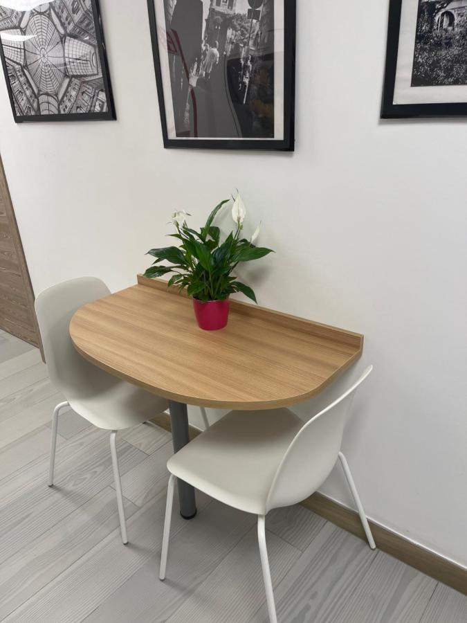 Sissi Comfort Rooms Foresteria Lombarda Монца Екстериор снимка